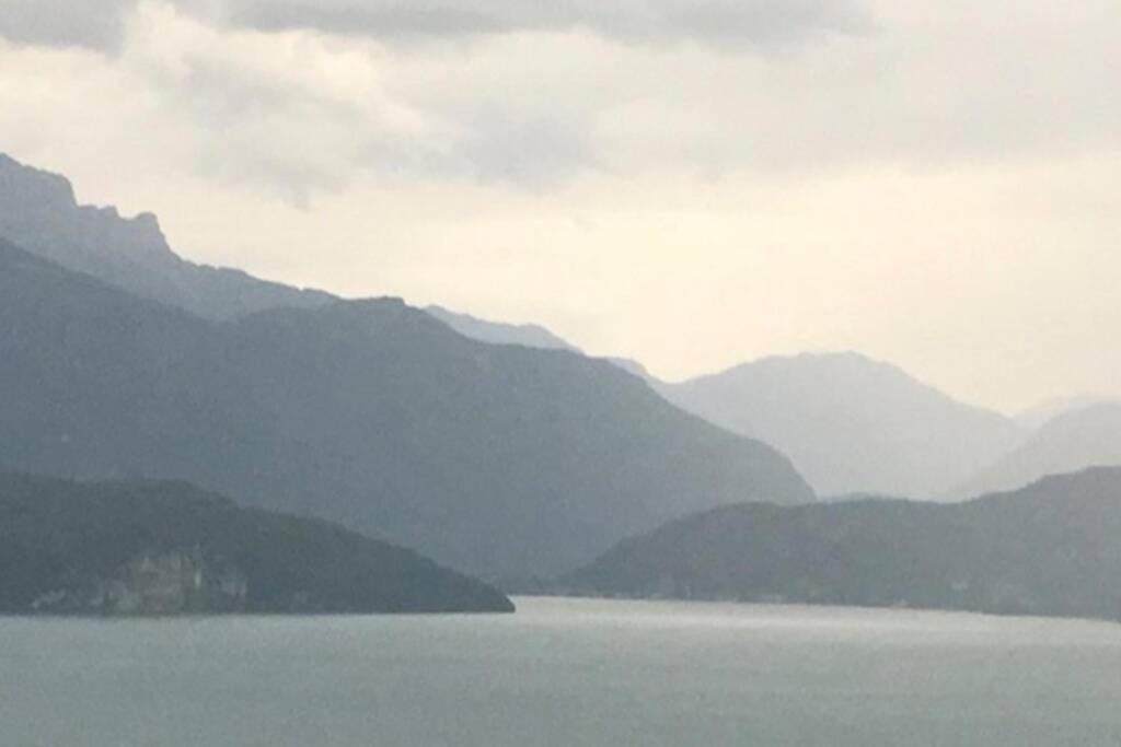 Apt Calme Vue Lac - 2 Chambres - Sauna Annecy Luaran gambar